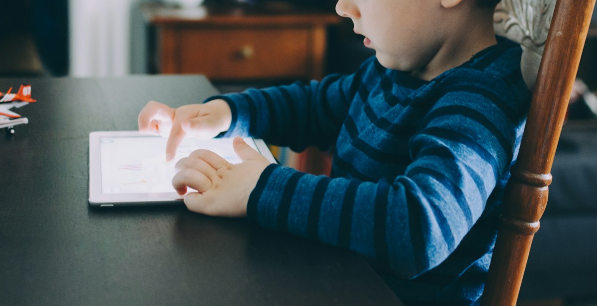 Screen Time for Toddlers: Why Creative-Only Apps Win When You Need a Screen